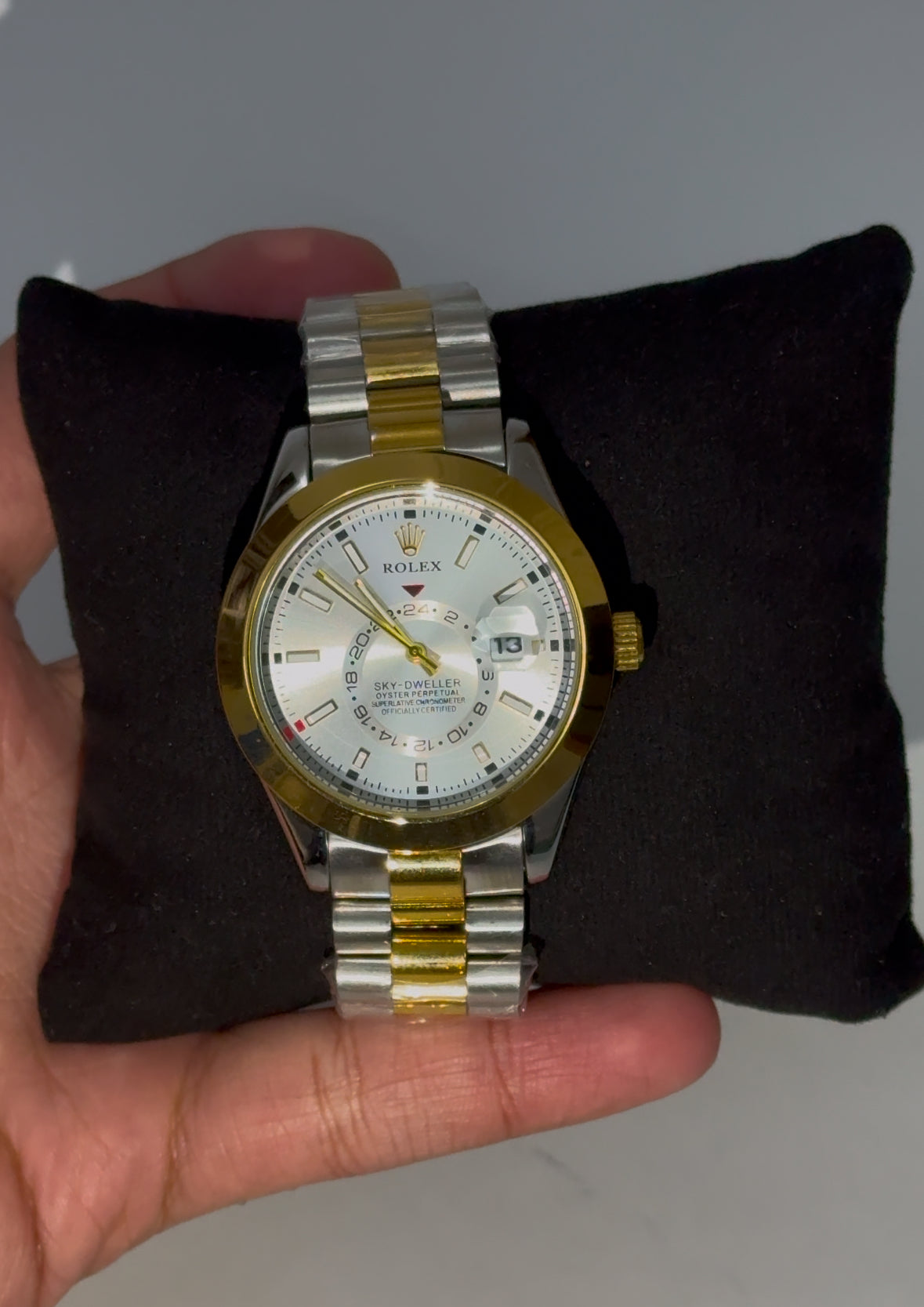 Rlx watch quartz